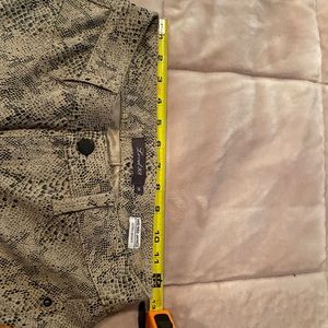 Level 99 28 mid rise ultra skinny snake pants